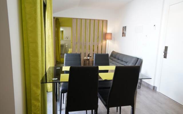 Apartamentos La Laguna