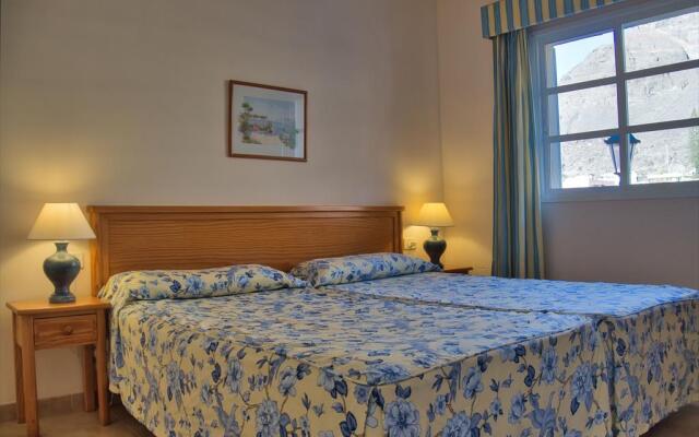 Apartamentos Jardin del Conde