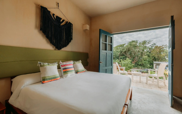 Waye Valladolid Centro – Sustainable, Authentic Experiences & Pet Friendly Boutique Hotel