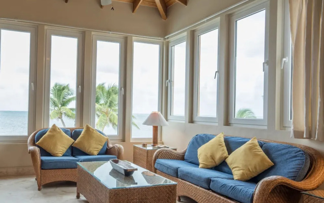 Belizean Cove Estates