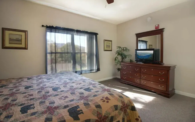 Whispering Pines 513