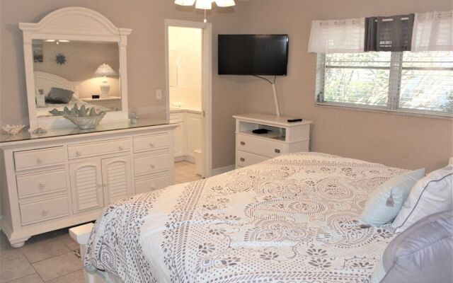 Jamaica Royale 099 - 2 Br Condo