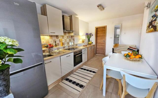 Guest House Bona Dea - Trogir Area