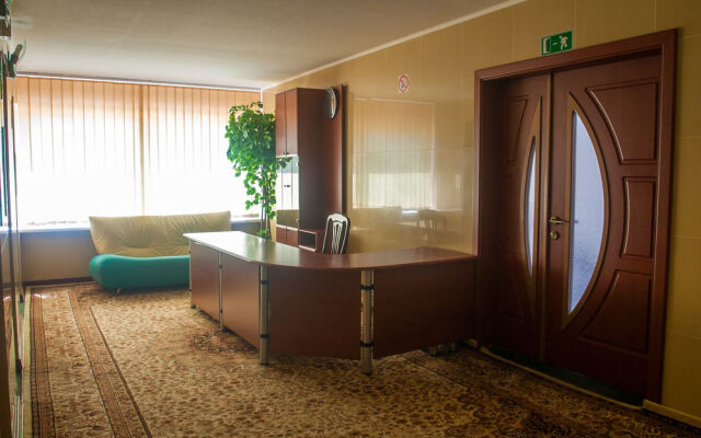 Hotel Mir