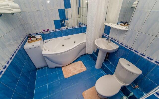 Европа Центр на улице Фролова 29