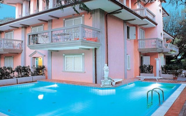 Chic Apartment in Riccione With Swimming Pool