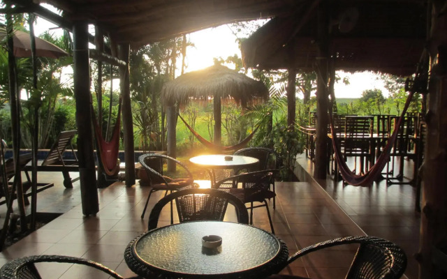 Bamboo Hideaway Resort