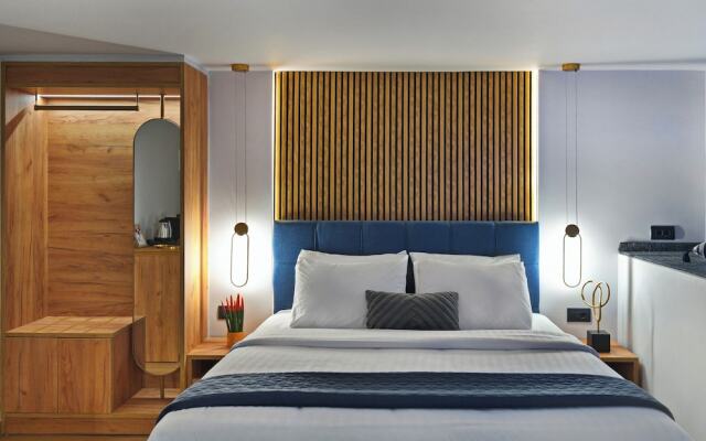 CITYLUXE Suites & Rooms