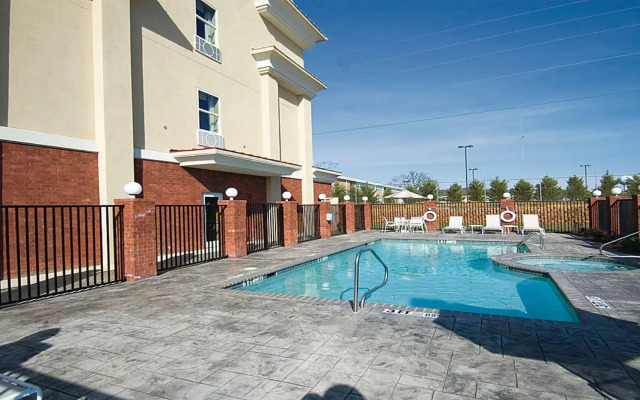 Holiday Inn Express McComb by IHG