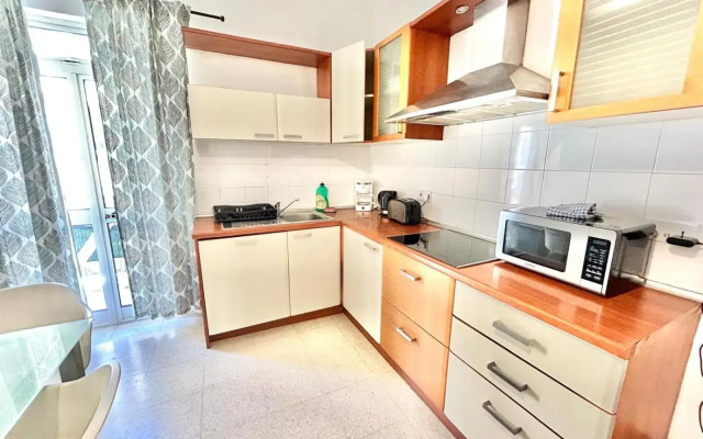 St Julians - Balluta Bay large 3 bedroom apartment