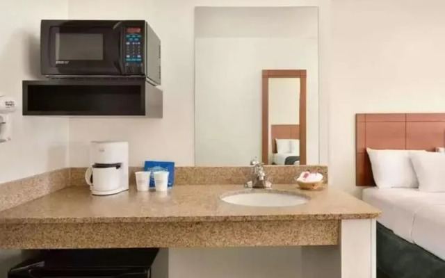 Oak Tree Inn - Comfort