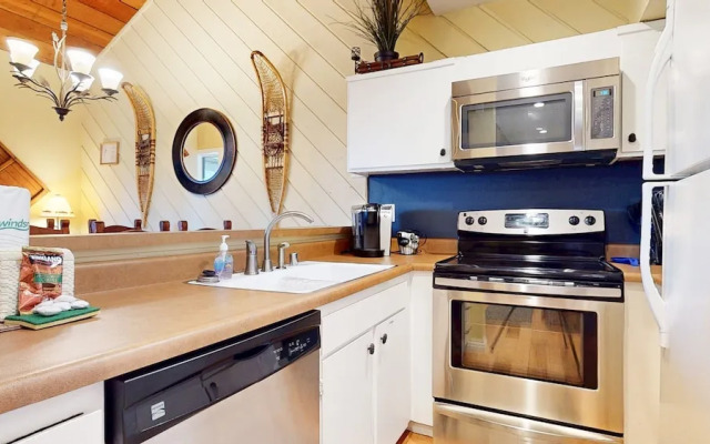 Bigwood #30 2 Bedroom Condo