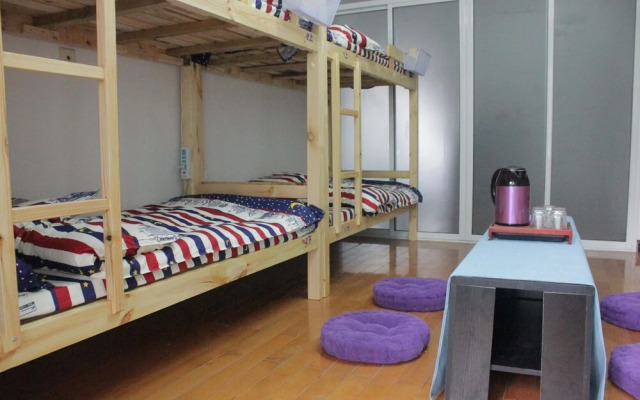 Shanghai LOST International Youth Hostel