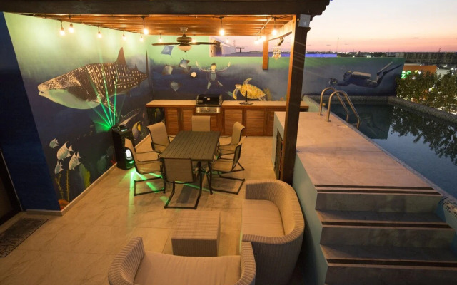 The City Condos by Playa Paradise