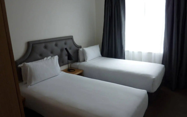 Pensione Hotel Perth