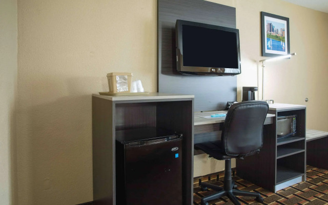 Quality Inn Raynham - Taunton