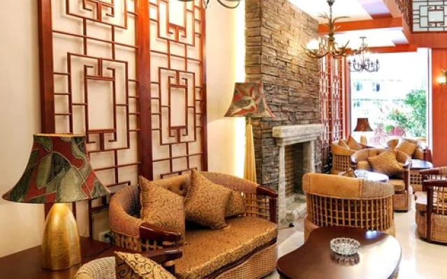 Xiqiang Homeland Hotel - 4 Nights, Mao Xian, China