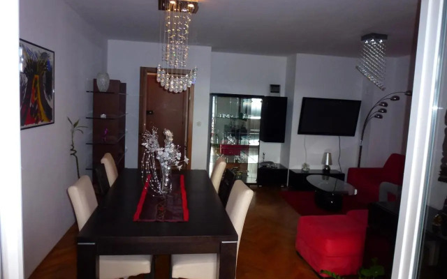 Luxurious Apartment Majda, 2 bathrooms and free parking