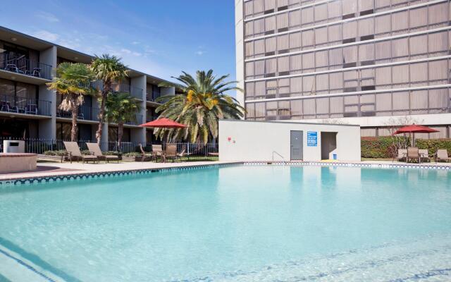 The Grand Tuscany Hotel