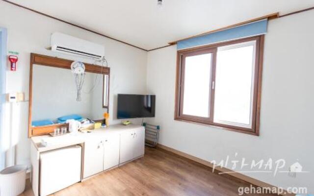 Minjoonggak Guesthouse