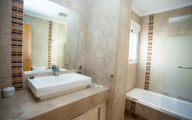 Apartamentos Costacity