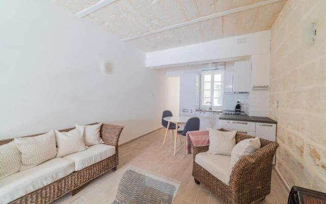 Central Valletta Townhouse
