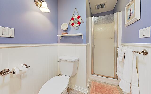 Ventura Beach Oasis by RedAwning