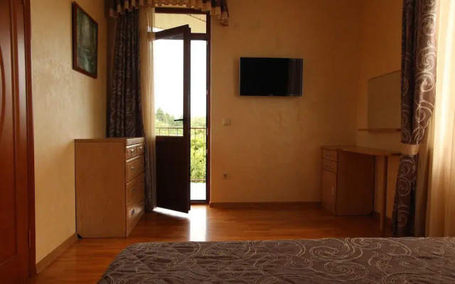 Na Pribrezhnoy Guest House