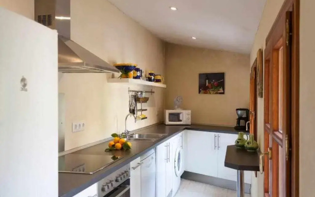 Cosy Charming house w Roof Terrace wviews