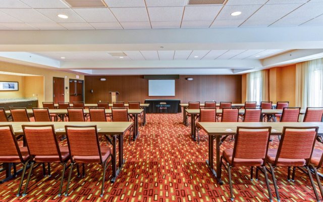 Courtyard by Marriott Bridgeport Clarksburg