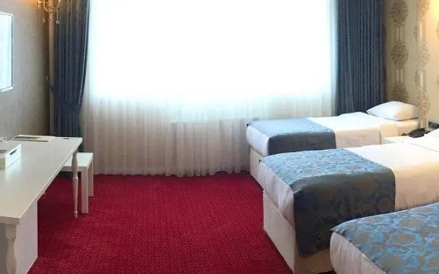 Kadhirga Hotel