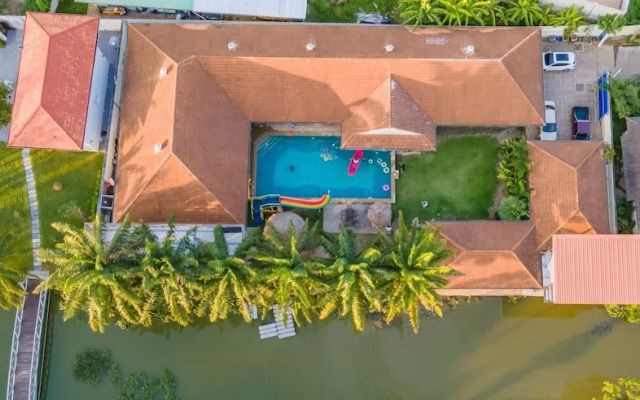 Pool Villa for Families and Party