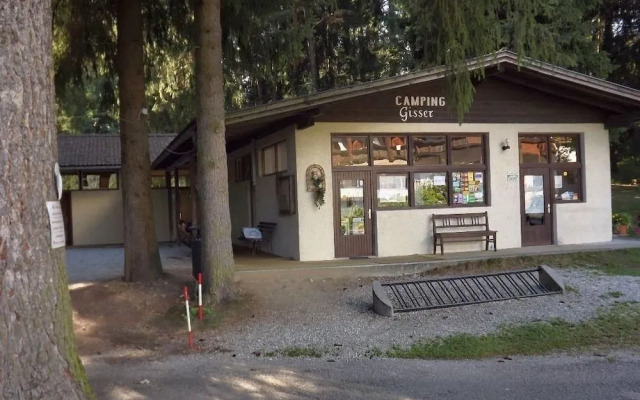 Hotel & Camping Gisser