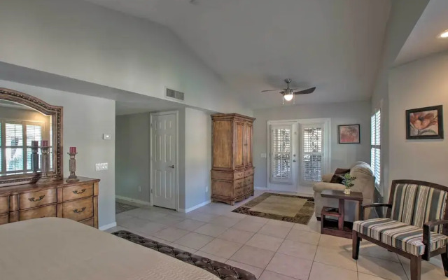 Game Room, Fire Pit & Putting Green: Glendale Home