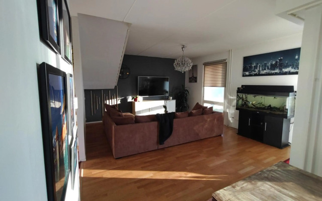 Helsinki Penthouse near the west harbor