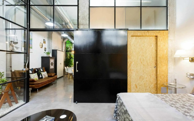 MonKeys Luxury MetaLoft