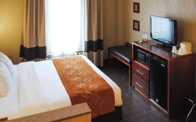 Comfort Suites Grand Rapids South
