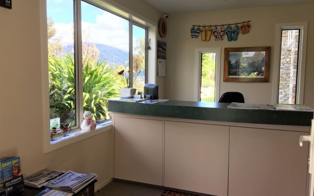 Fiordland Lakeview Motel and Apartments