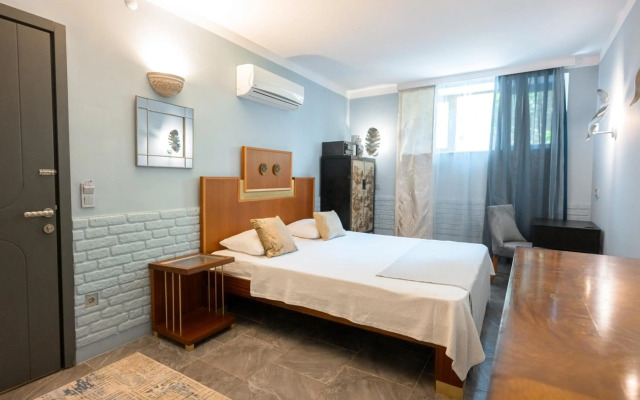Delight Deluxe Hotel and Spa
