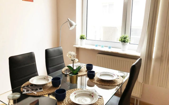 Sienna 93 - cozy studio by Homeprime