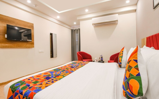 Fabhotel Nature View