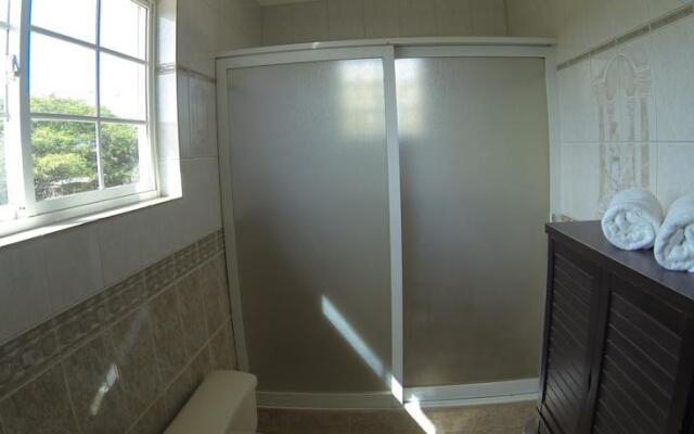 Santa Cruz Homestay Angochi House