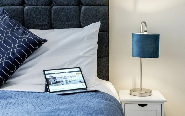 Real - Queens Serviced Apartments