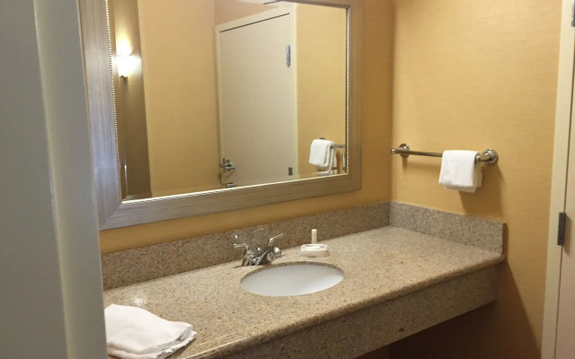 Courtyard by Marriott Ventura Simi Valley