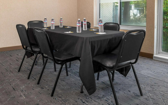 Hampton Inn & Suites Sacramento-Cal Expo