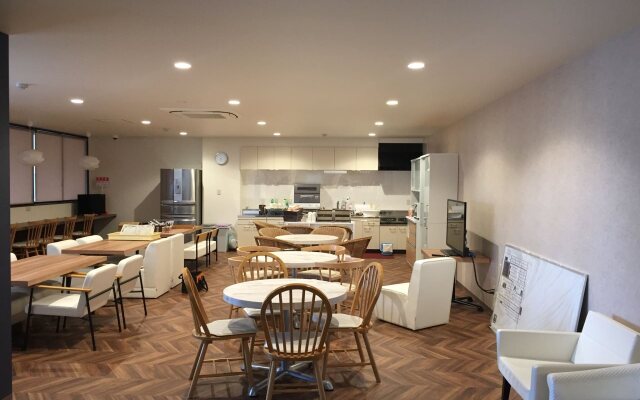 Guest House Rojiura - Hostel