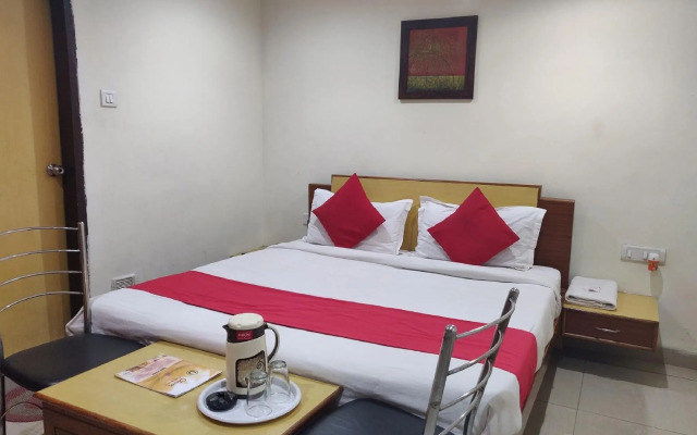 OYO 13063 Hotel Rahul