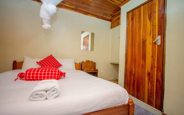 Sunshine Hotel Tengecha