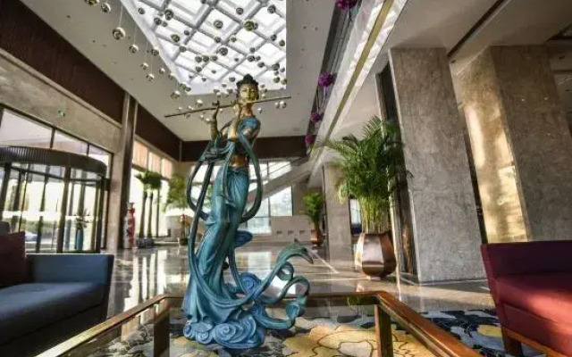 Madison Hotel near The Yantai Government and Yantai University