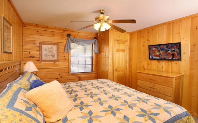 Smoky Mountain Getaway 435 By Redawning